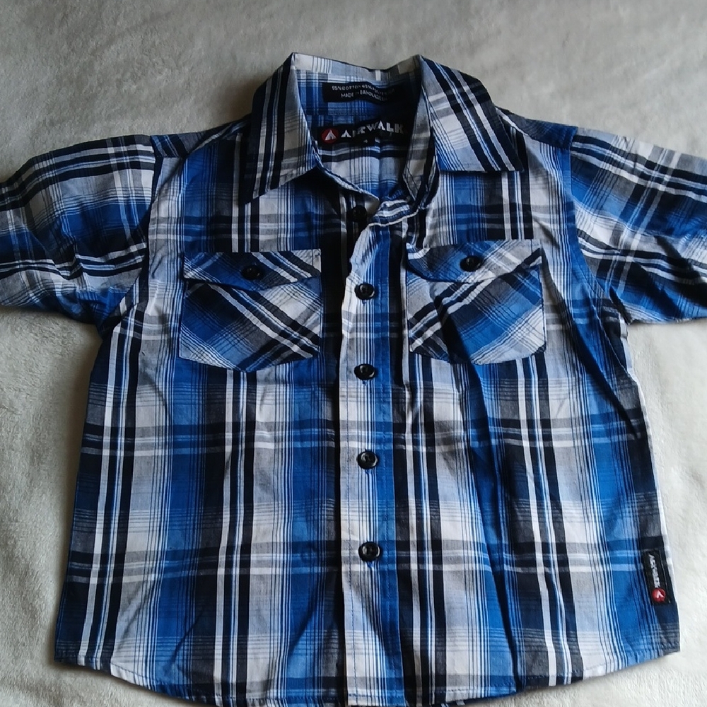 Airwalk Blue and White Plaid Short-Sleeve Button Shirt